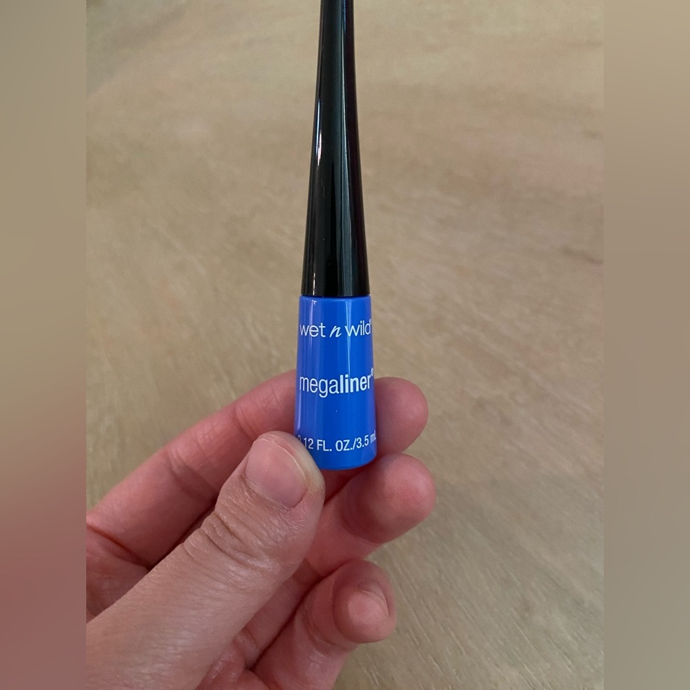 Wet n Wild Mega Liner - NEW - Voltage blue